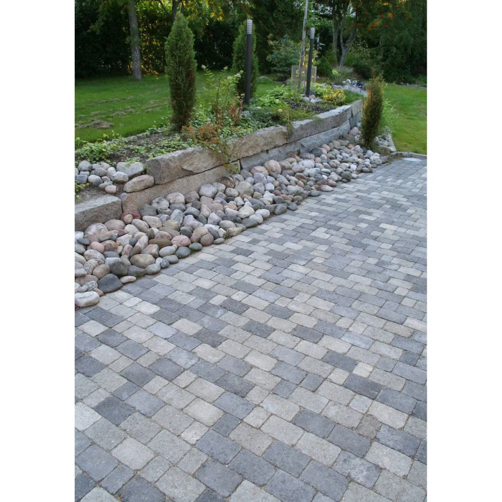 New Lakka Rakennustuotteet Antiikkikivi Lakka puolikas 119x89x60 mm musta