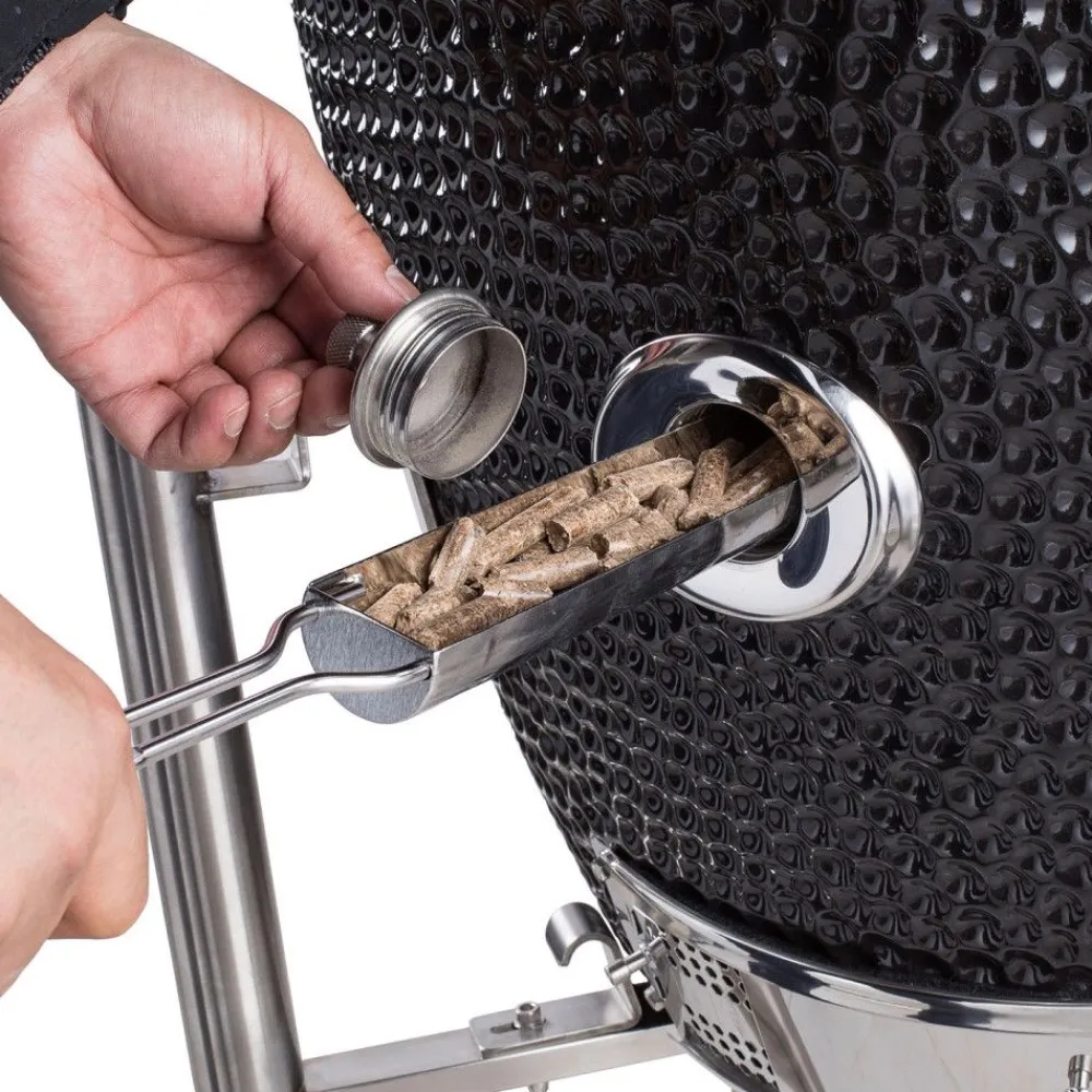 Sale Kamado Sumo Hiiligrilli Signature Pro, musta