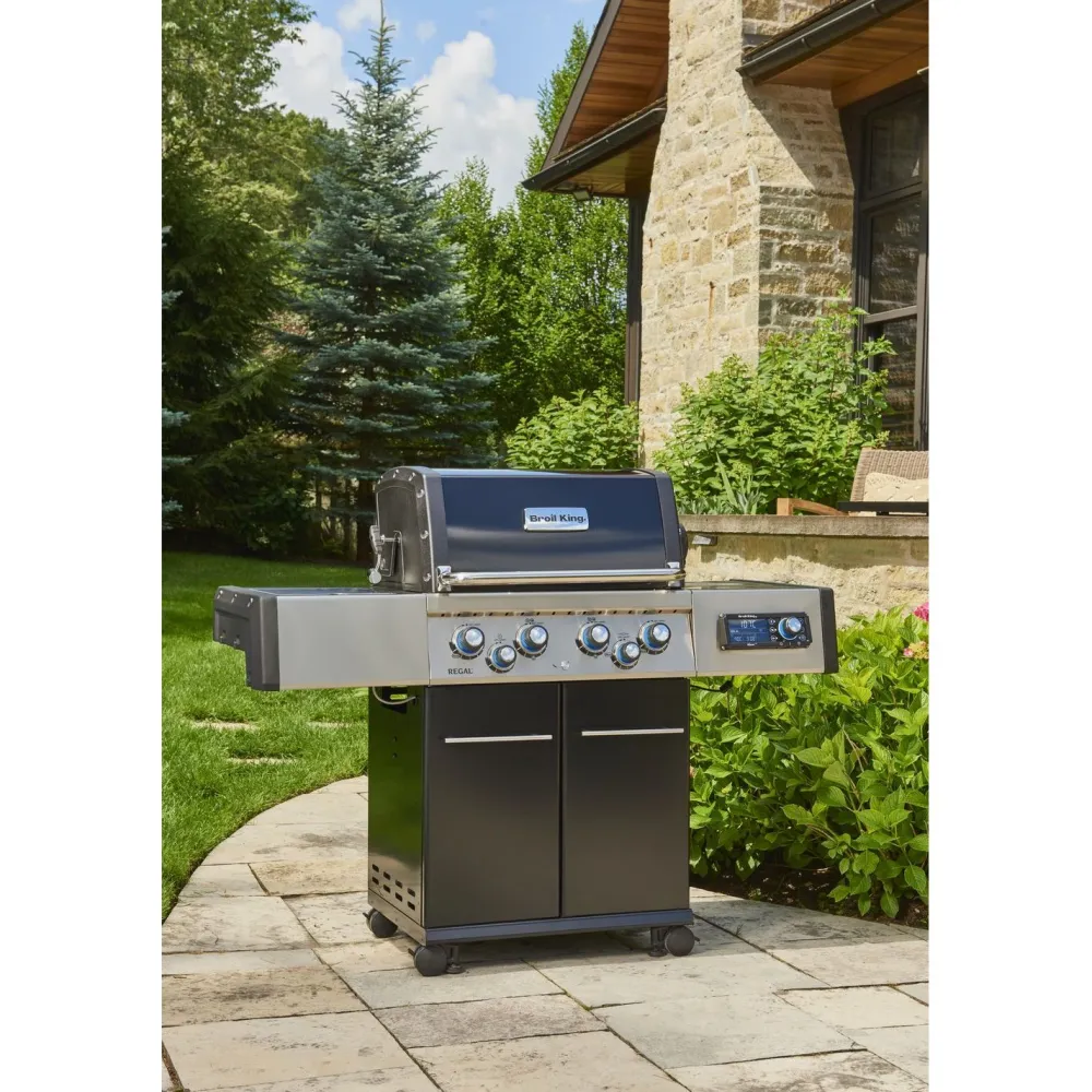 Broil King Kaasugrilli iQue Regal Q 490 IR, 4 poltinta, sivukeitin infrapunalla, varraspaahdin