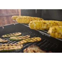 Clearance Weber Grill Kaasugrilli Weber Spirit EPX-435R Stealth, 4 poltinta, sivukeitin, musta