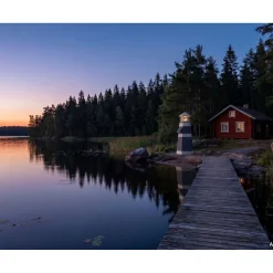 New Miljöökoriste Koristemajakka , valaisimella ja aurinkopaneelilla, 60x52x129cm, puuvalmis