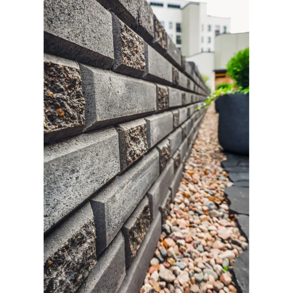 Discount Lakka Rakennustuotteet Lohkomuurikivipari Lakka 480x200x100 mm ja 80x200x100 mm musta
