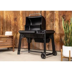 Best Traeger Pellettigrilli Woodridge, musta
