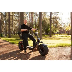 Outlet Kontio Motors Sähköskootteri Kontio Kruiser Long Range Black, kaksipaikkainen, eri vaihtoehtoja