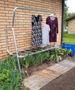 Hot Kosken Metalli Tamppausteline Kikka seinälle kääntyvä alumiini naruilla