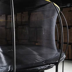 Stratos Trampoliini Ø4.88m turvaverkolla