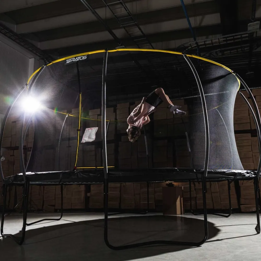 Stratos Trampoliini Ø3.66m turvaverkolla