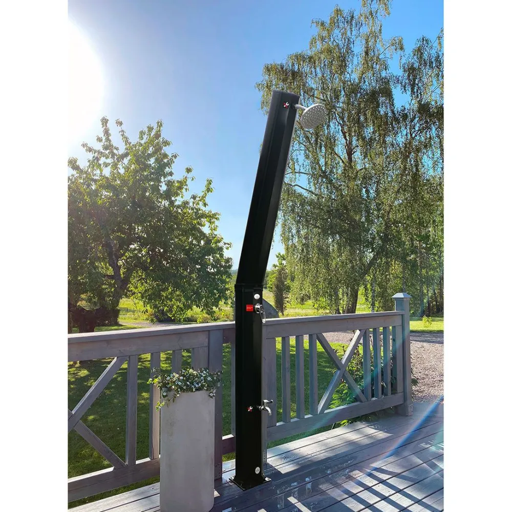 New Demerx Ulkosuihku Sunny 35 Edge, aurinkolämmitteinen, musta