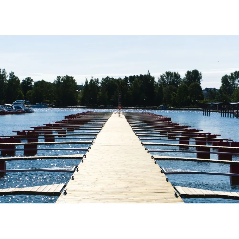 New Axxa Veneaisakelluke punainen eri kokoja